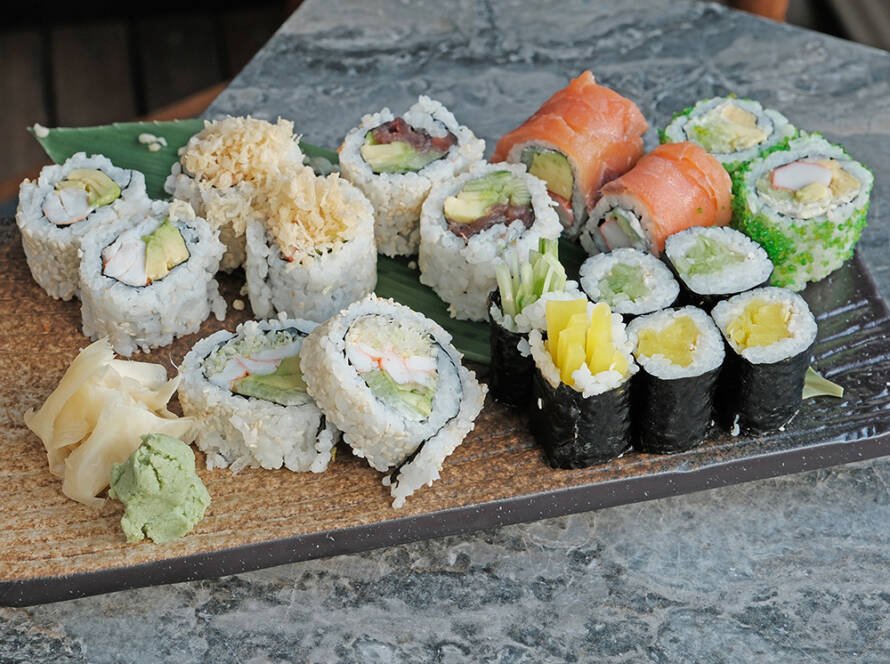 Maki Moriawase karışık rulo sushi - Friends Cafe